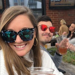 Meet your Posher, Caitlyn